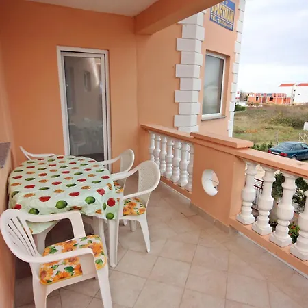 Apartamento With A Parking Space Nin, Zadar - 5936