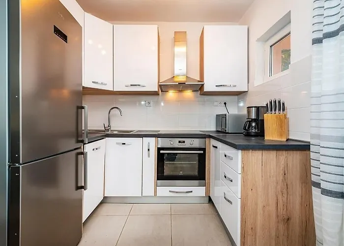 With Parking Space Nin, Zadar - 5936 Apartment *